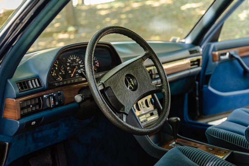 1986 Mercedes Benz 300SEL 17.000KMS